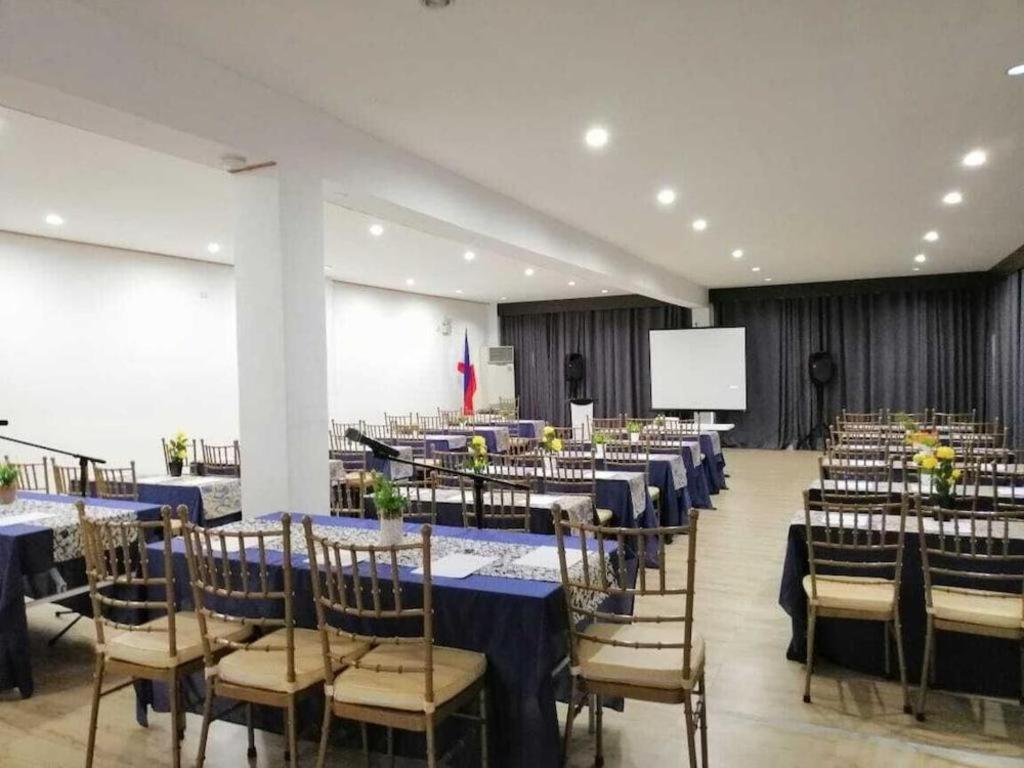 Whitewoods Convention And Leisure Hotel Silang Exteriér fotografie